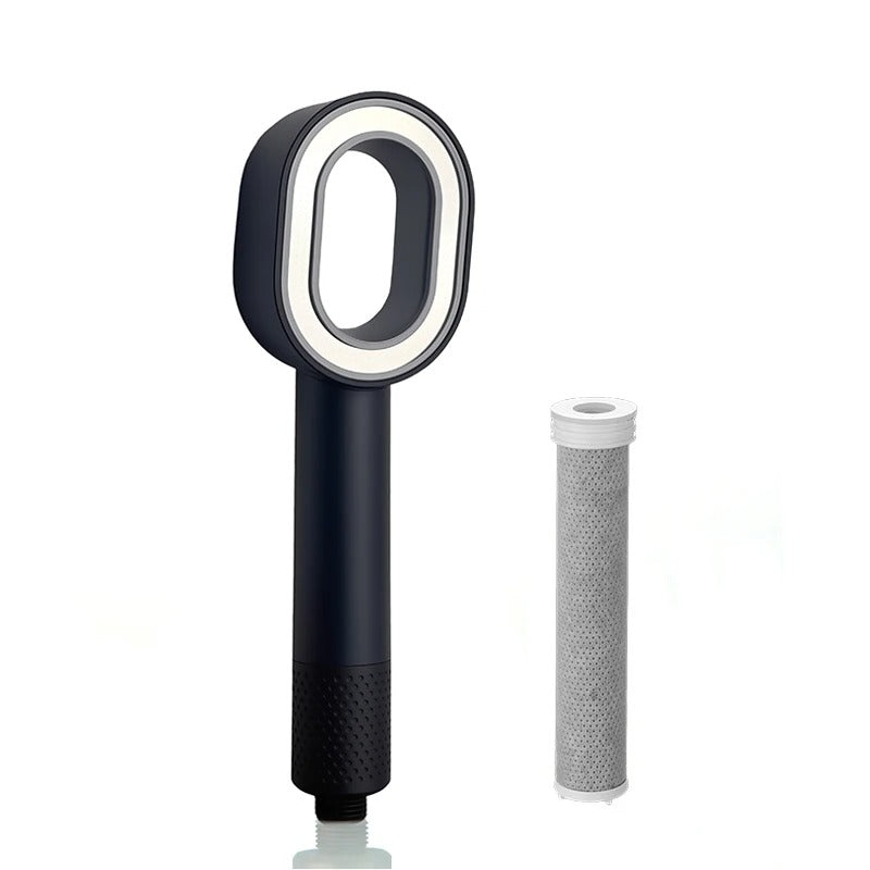 ראש מקלחת עם פילטר מובנה לסינון מים